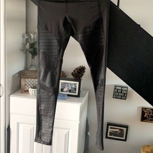 Black Moto leggings with mesh